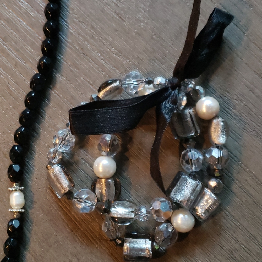 Necklace and bracelet bundle